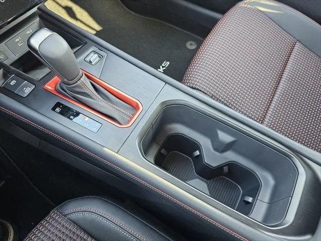 2025 Nissan Kicks SR FWD