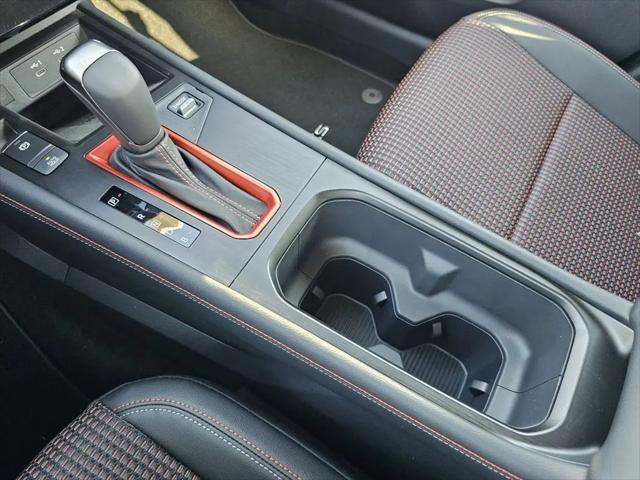 2025 Nissan Kicks SR FWD