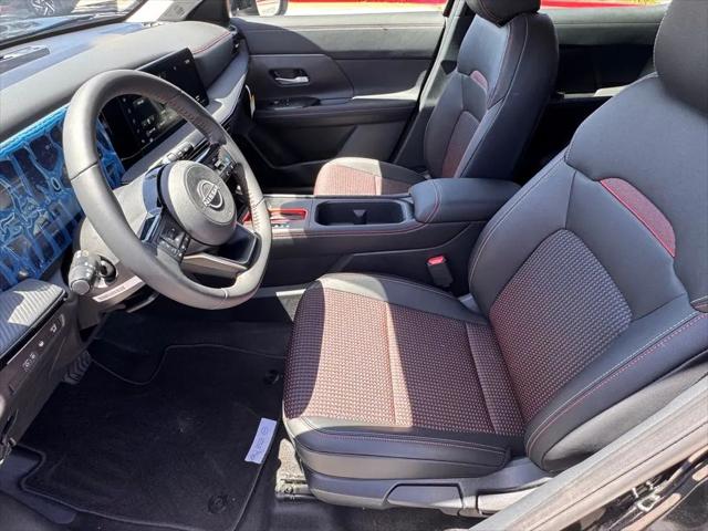 2025 Nissan Kicks SR FWD