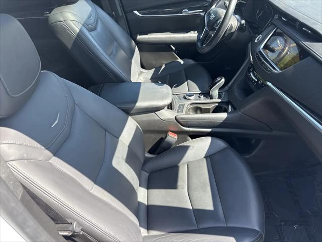 2023 Cadillac XT5 FWD Premium Luxury
