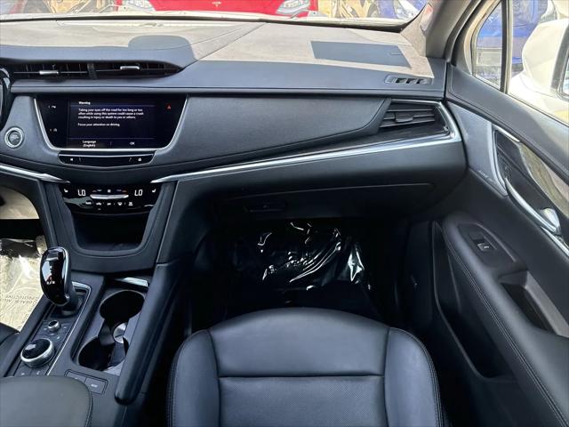 2023 Cadillac XT5 FWD Premium Luxury