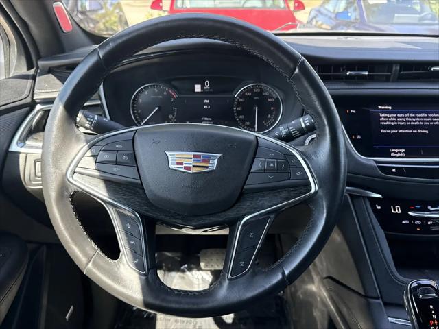 2023 Cadillac XT5 FWD Premium Luxury