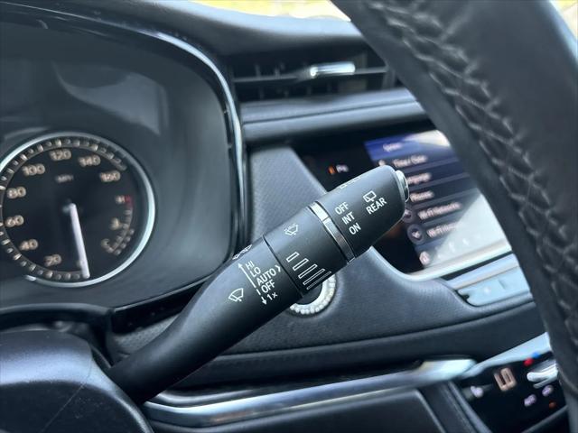 2023 Cadillac XT5 FWD Premium Luxury