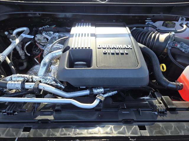 2026 Chevrolet Silverado 1500 4WD Crew Cab Short Bed Custom Trail Boss