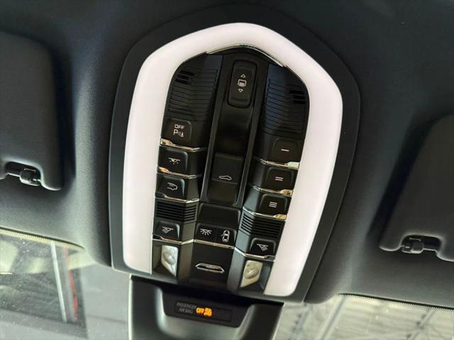 2020 Porsche Macan Base