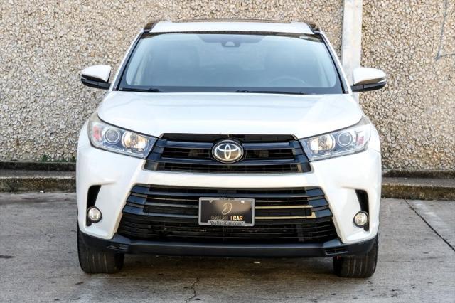 2017 Toyota Highlander SE