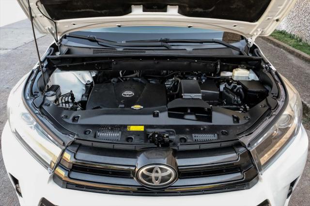 2017 Toyota Highlander SE
