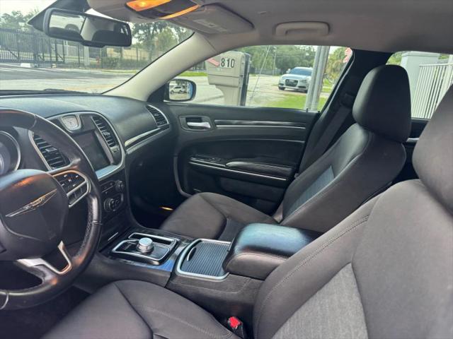 2018 Chrysler 300 Touring