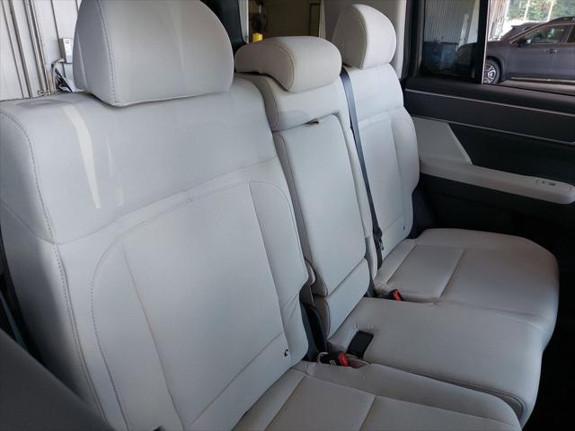 2026 Hyundai Santa Fe SE