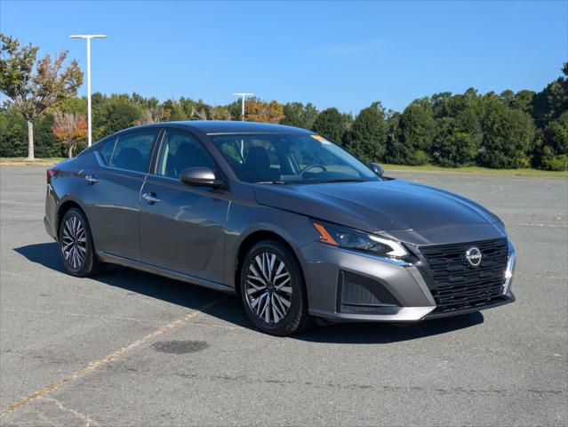 2023 Nissan Altima SV FWD