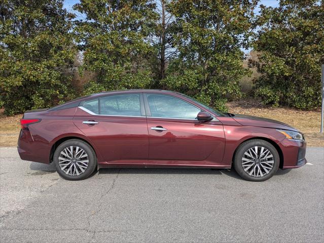 2023 Nissan Altima SV FWD