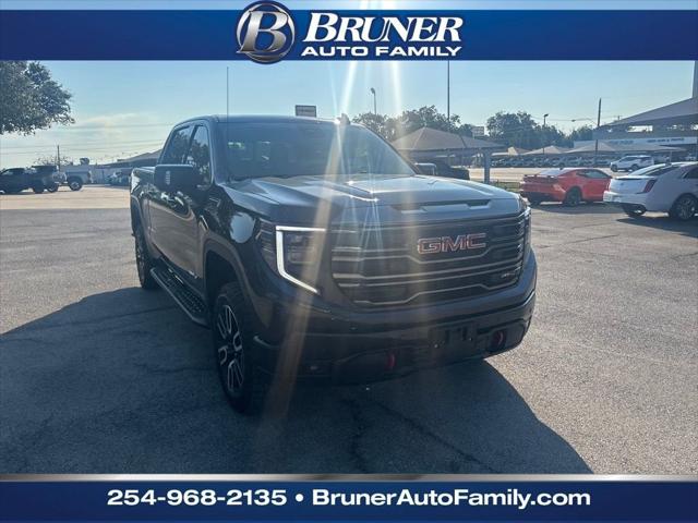 2023 GMC Sierra 1500 4WD Crew Cab Short Box AT4