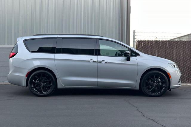 2026 Chrysler Pacifica Pacifica Limited