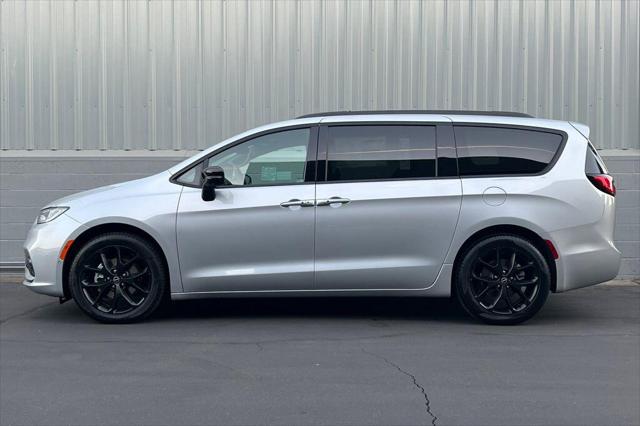 2026 Chrysler Pacifica Pacifica Limited