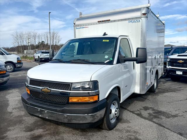 2025 Chevrolet Express Cutaway Work Van