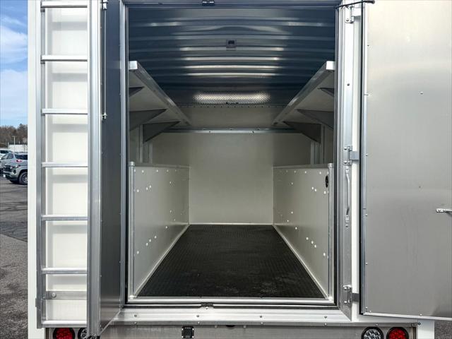 2025 Chevrolet Express Cutaway Work Van