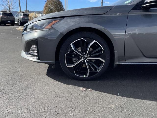 2025 Nissan Altima SR AWD