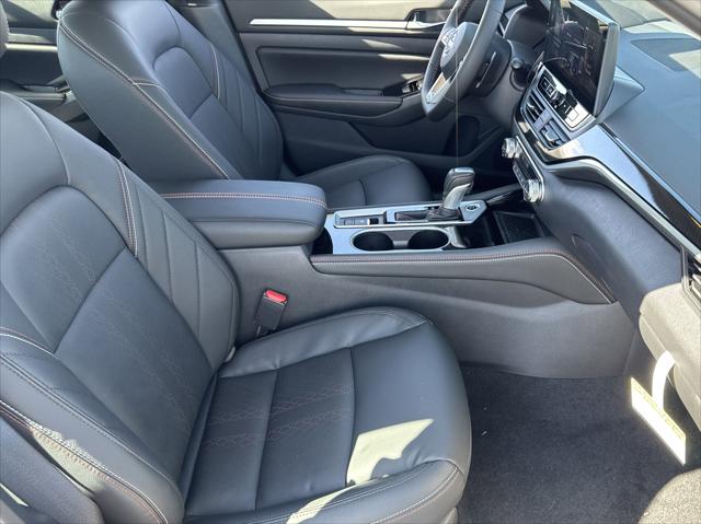 2025 Nissan Altima SR AWD
