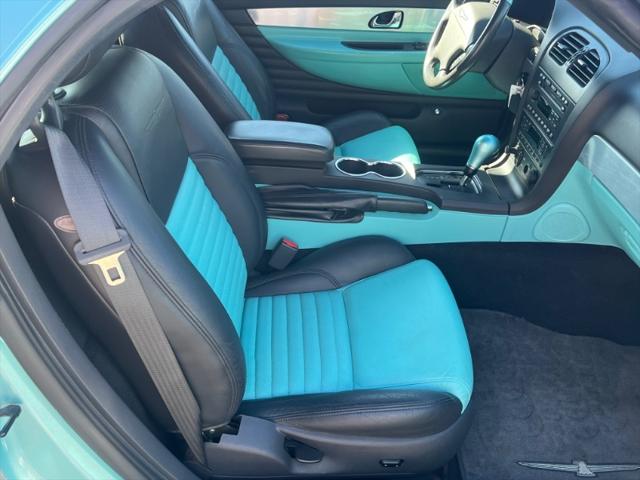 2002 Ford Thunderbird w/Hardtop Premium