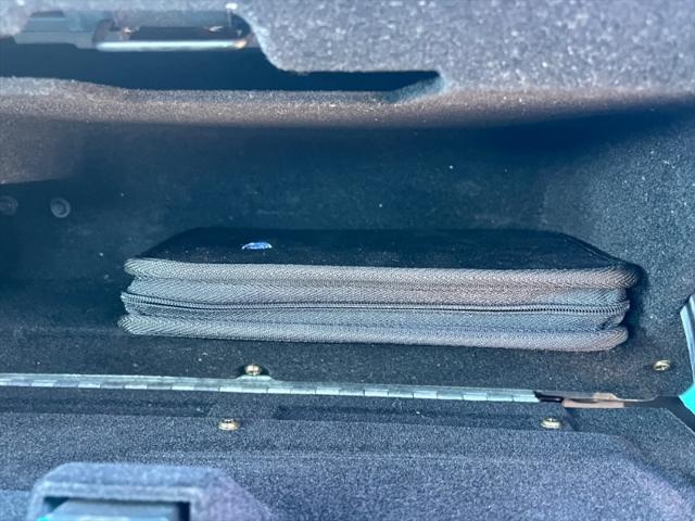 2002 Ford Thunderbird w/Hardtop Premium