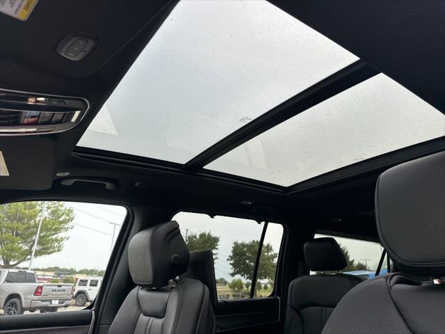 2025 Jeep Wagoneer Series II Carbide 4x4