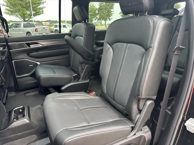 2025 Jeep Wagoneer Series II Carbide 4x4