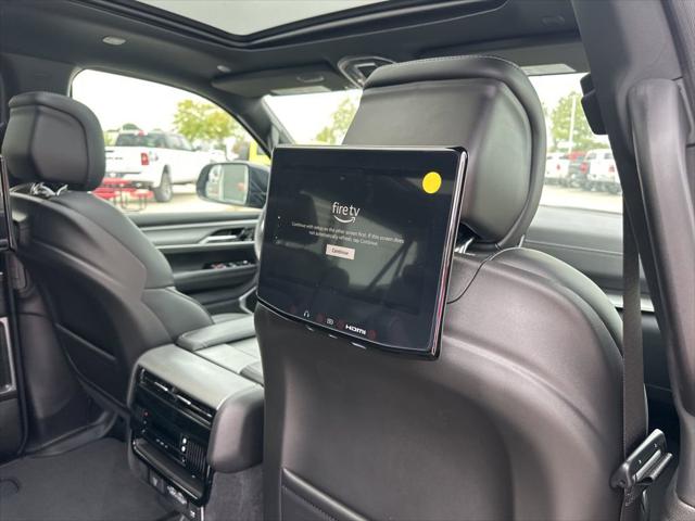 2025 Jeep Wagoneer Series II Carbide 4x4
