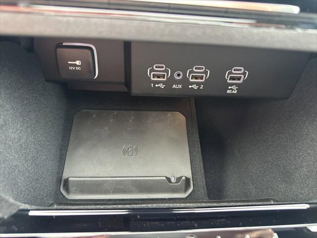 2025 Jeep Wagoneer Series II Carbide 4x4