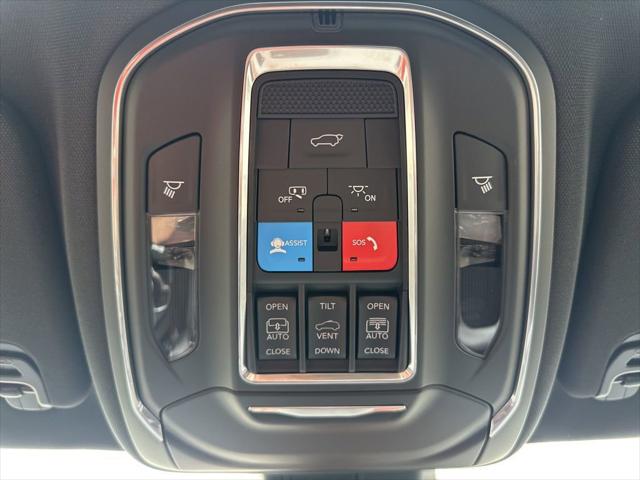 2025 Jeep Wagoneer Series II Carbide 4x4