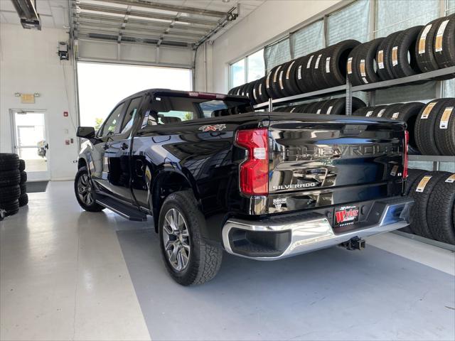 2022 Chevrolet Silverado 1500 LTD 4WD Double Cab Standard Bed LT with 2FL