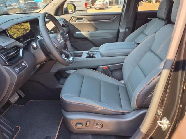 2026 GMC Acadia AWD AT4