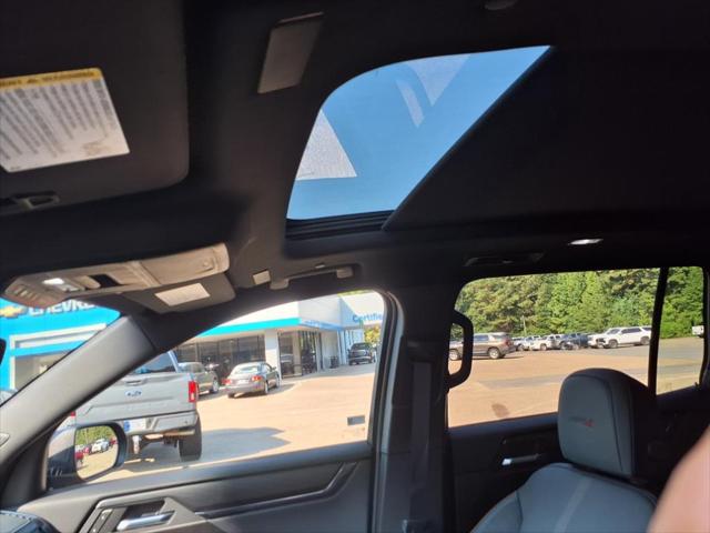 2026 GMC Acadia AWD AT4