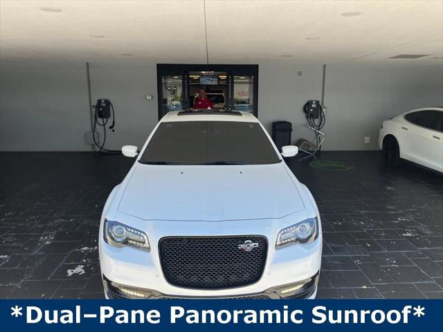 2023 Chrysler 300 300C
