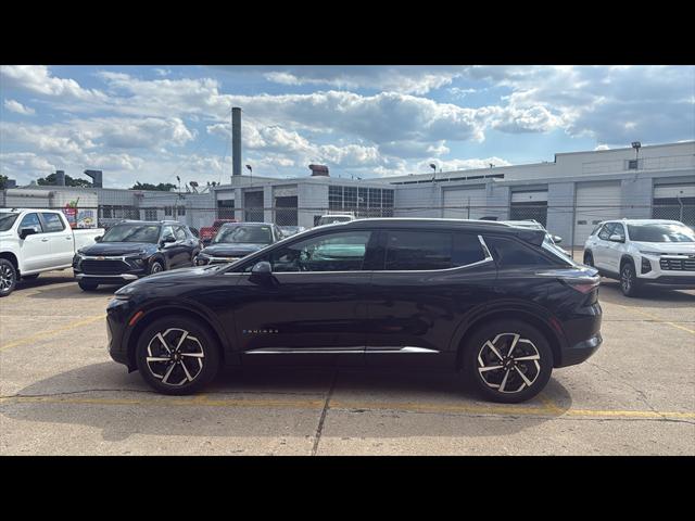 2025 Chevrolet Equinox LT 2