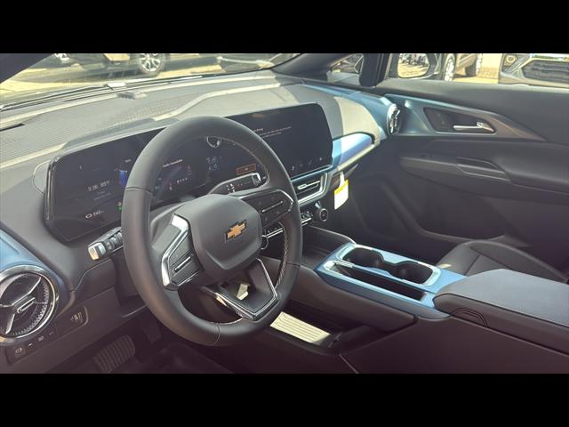 2025 Chevrolet Equinox LT 2