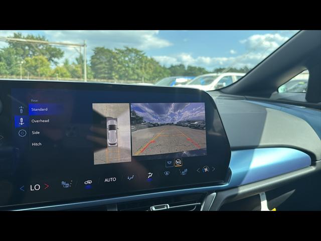 2025 Chevrolet Equinox LT 2