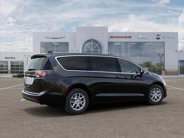2025 Chrysler Voyager VOYAGER LX
