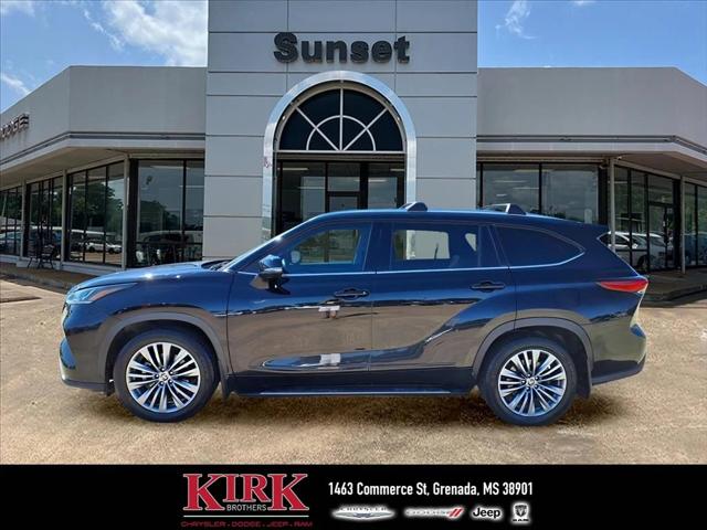 2021 Toyota Highlander Platinum 2021 Toyota Highlander Platinum