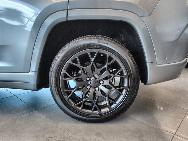 2025 Jeep Grand Cherokee GRAND CHEROKEE SUMMIT RESERVE 4X4