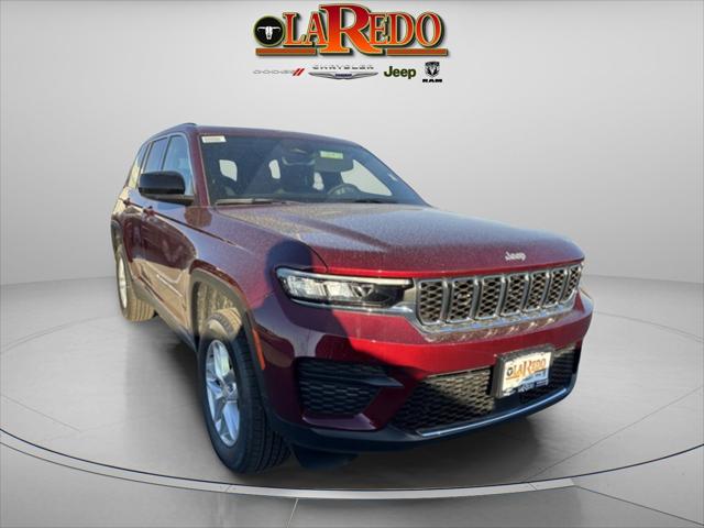 2025 Jeep Grand Cherokee GRAND CHEROKEE LAREDO X 4X2