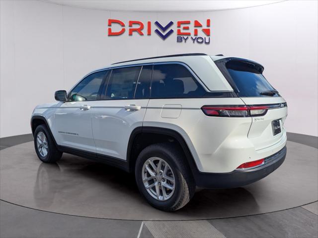 2025 Jeep Grand Cherokee GRAND CHEROKEE LAREDO X 4X2 2025 Jeep Grand Cherokee GRAND CHEROKEE LAREDO X 4X2