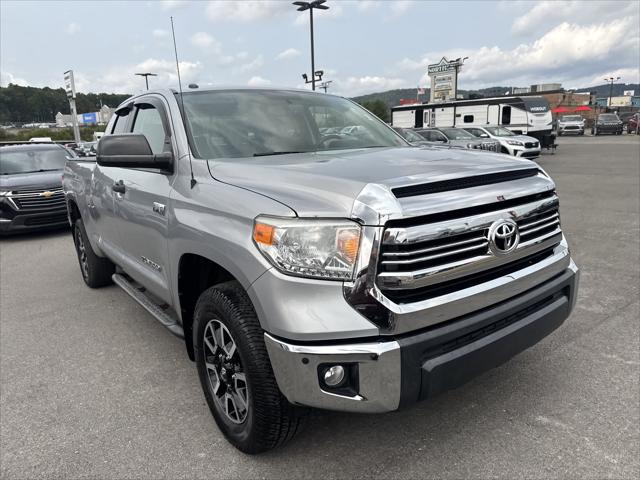 2017 Toyota Tundra SR5 5.7L V8
