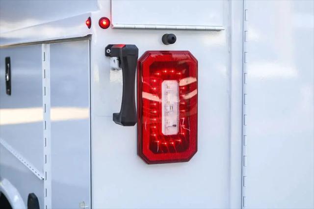 2026 Ford E-350 Cutaway E-Series Cutaway