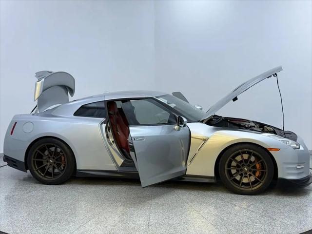 2015 Nissan GT-R Premium