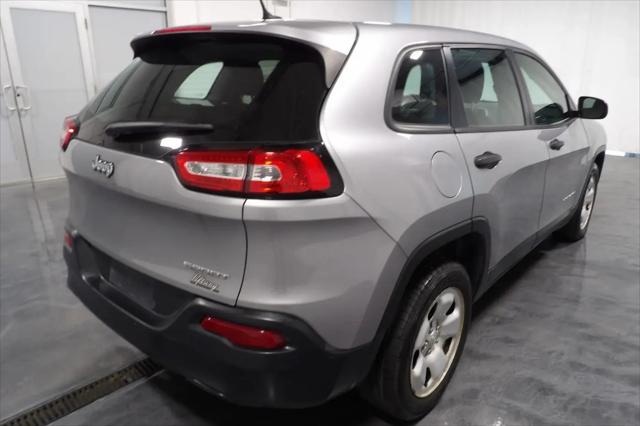 2015 Jeep Cherokee Sport