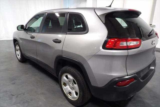 2015 Jeep Cherokee Sport