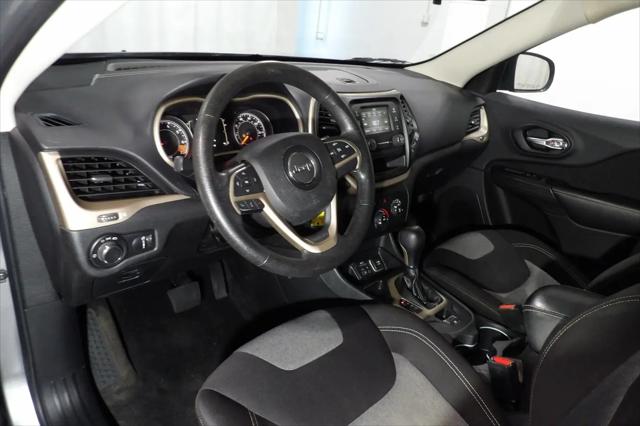 2015 Jeep Cherokee Sport