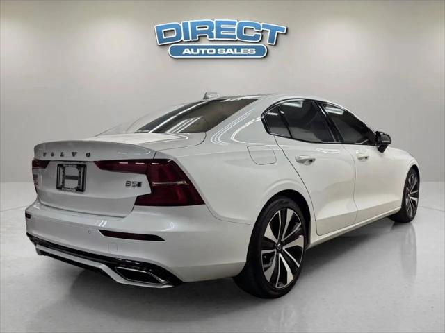 2022 Volvo S60 B5 Momentum