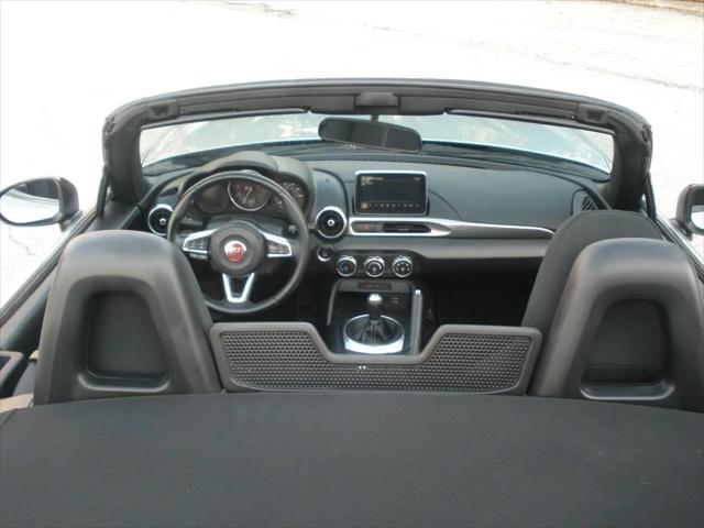 2018 Fiat 124 Spider Classica