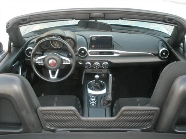 2018 Fiat 124 Spider Classica